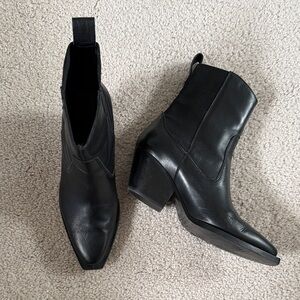 Everlane Wild Western Boot in Black 8